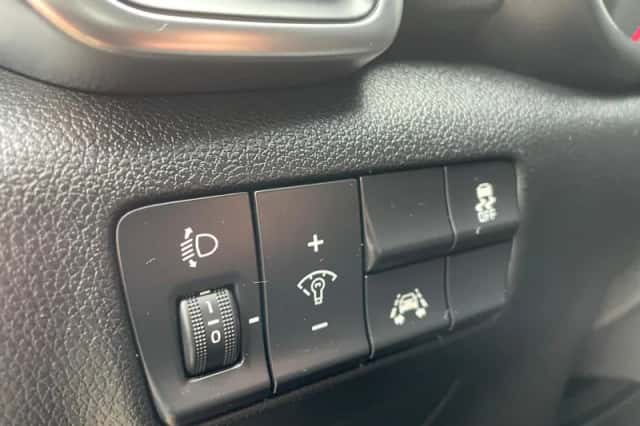 Kia Sportage (2017) thumbnail 18