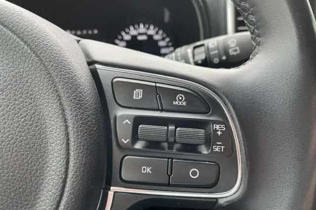 Kia Sportage (2017) thumbnail 21