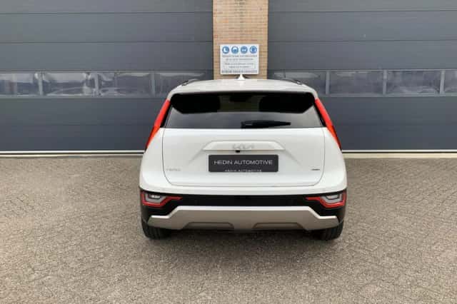 Kia Niro (2022) thumbnail 8