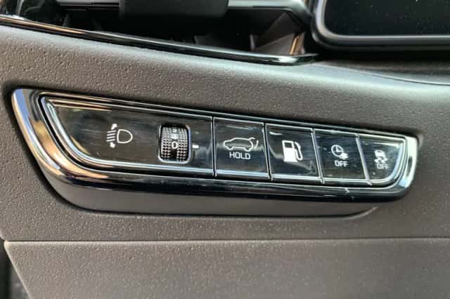 Kia Niro (2023) thumbnail 16
