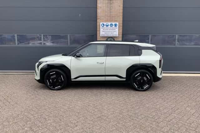 Kia EV3 (2026) thumbnail 2