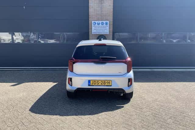 Kia Picanto (2025) thumbnail 6
