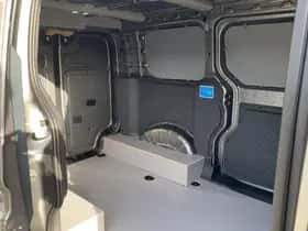 Kia PV5 (2025) thumbnail 4