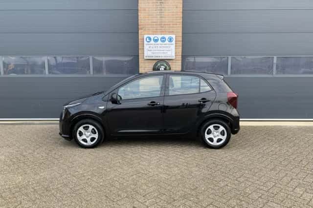 Kia Picanto (2025) thumbnail 2