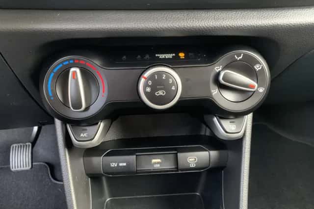 Kia Picanto (2025) thumbnail 17