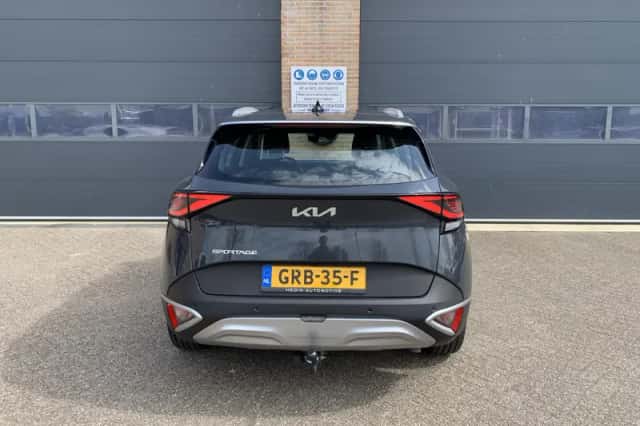 Kia Sportage (2024) thumbnail 6