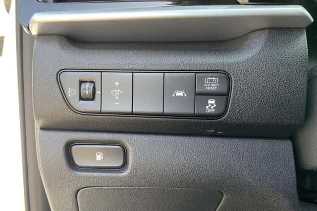 Kia Niro (2021) thumbnail 12