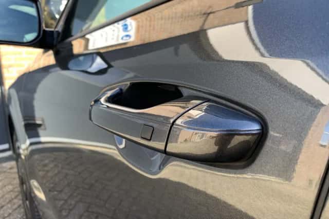 Kia Niro EV (2025) thumbnail 9