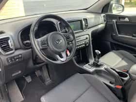 Kia Sportage (2016) thumbnail 8