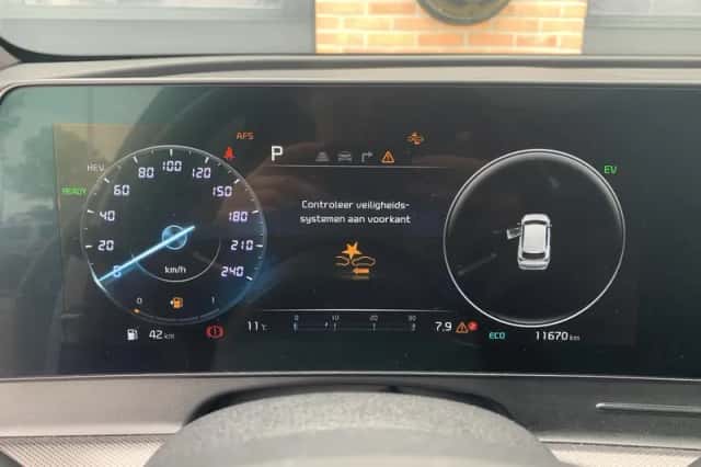 Kia Sportage (2025) thumbnail 16