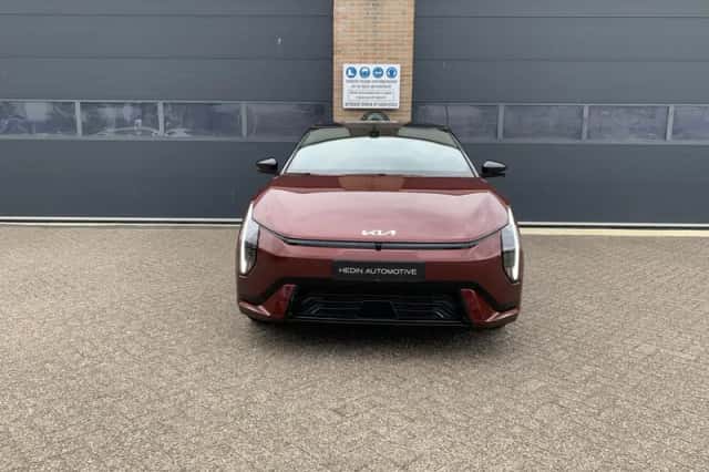 Kia EV4 (2026) thumbnail 5