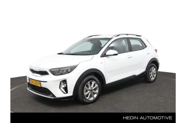 Kia Stonic (2024) thumbnail 1