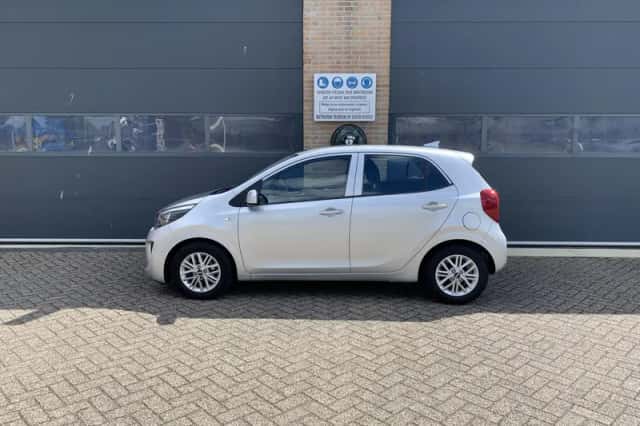 Kia Picanto (2021) thumbnail 2