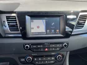 Kia Niro (2017) thumbnail 16