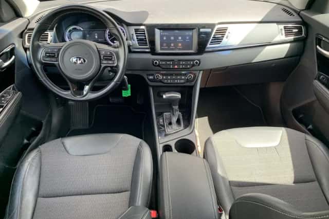 Kia Niro (2017) thumbnail 21