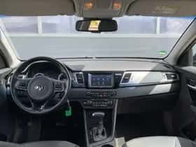 Kia Niro (2017) thumbnail 22