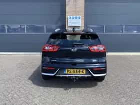 Kia Niro (2017) thumbnail 6