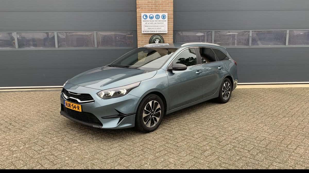Kia Ceed Sportswagon (2025) — foto 1