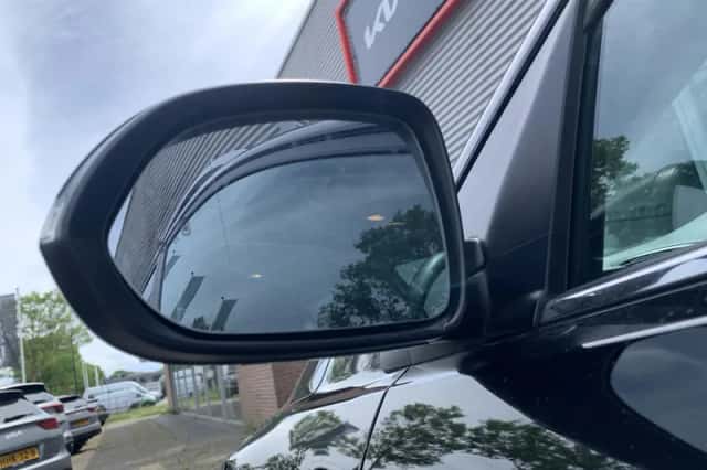Kia Stonic (2025) thumbnail 9