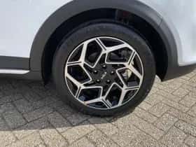 Kia XCeed (2025) thumbnail 3