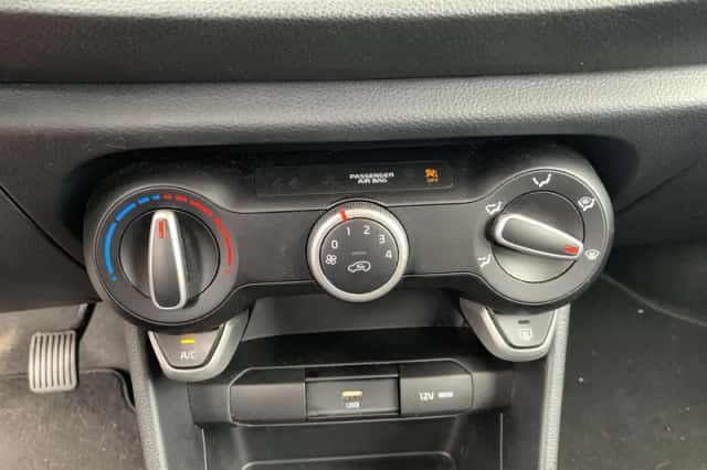 Kia Picanto (2021) thumbnail 15