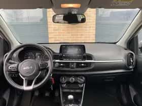 Kia Picanto (2021) thumbnail 18