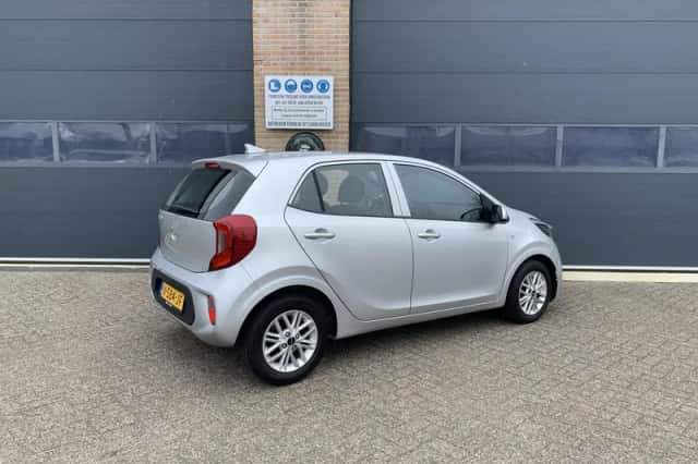 Kia Picanto (2021) thumbnail 20