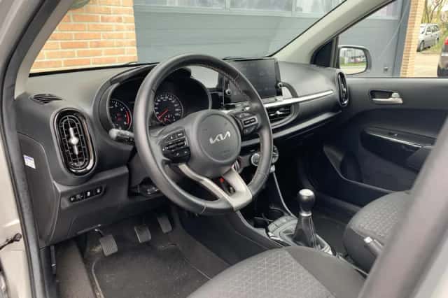 Kia Picanto (2021) thumbnail 8