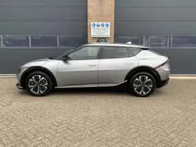 Kia EV6 (2022) thumbnail 2