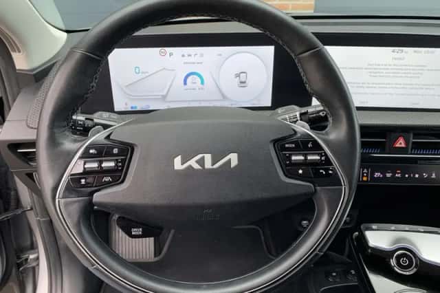 Kia EV6 (2022) thumbnail 16