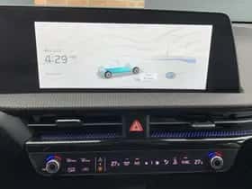 Kia EV6 (2022) thumbnail 18