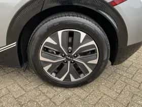 Kia EV6 (2022) thumbnail 3