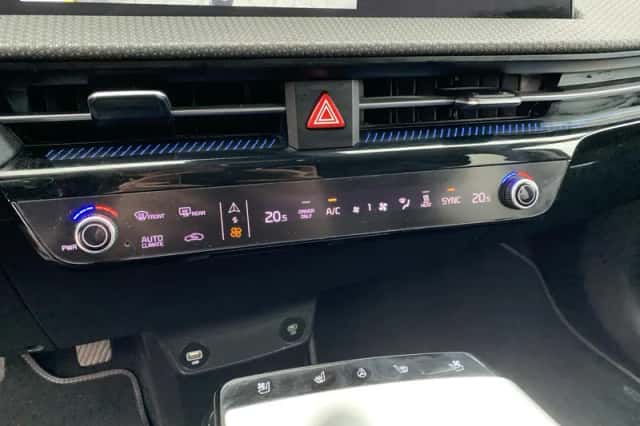 Kia EV6 (2022) thumbnail 22