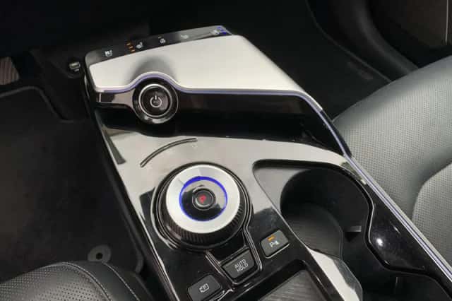 Kia EV6 (2022) thumbnail 25
