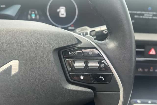 Kia EV6 (2023) thumbnail 24