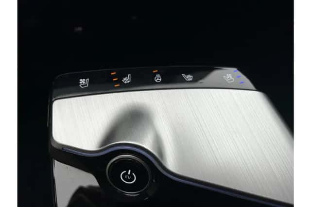 Kia EV6 (2023) thumbnail 25