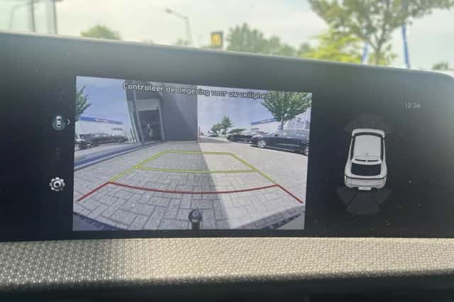 Kia EV6 (2023) thumbnail 26