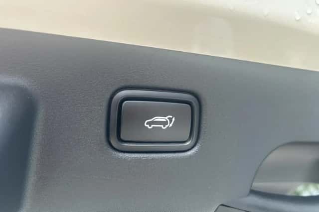 Kia EV6 (2023) thumbnail 5