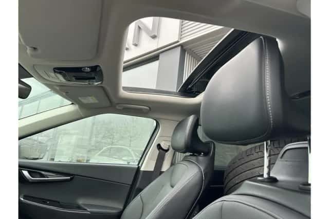 Kia EV6 (2023) thumbnail 10