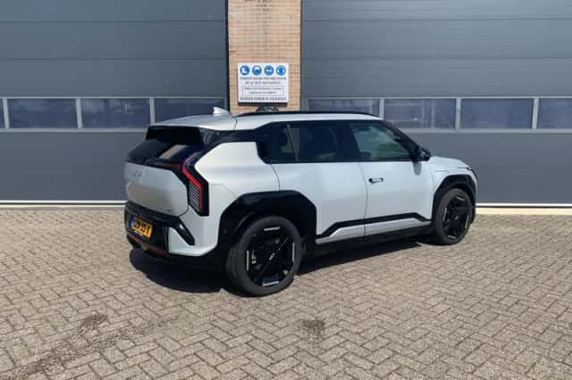 Kia EV3 (2025) thumbnail 31