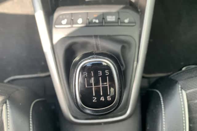 Kia Stonic (2022) thumbnail 13