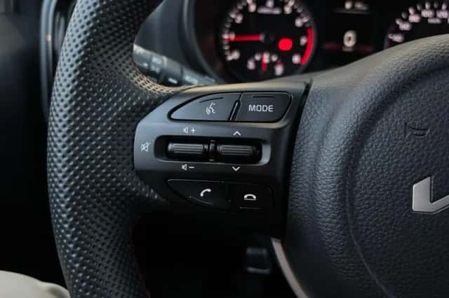 Kia Picanto (2024) thumbnail 17
