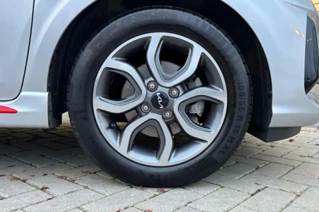 Kia Picanto (2024) thumbnail 6