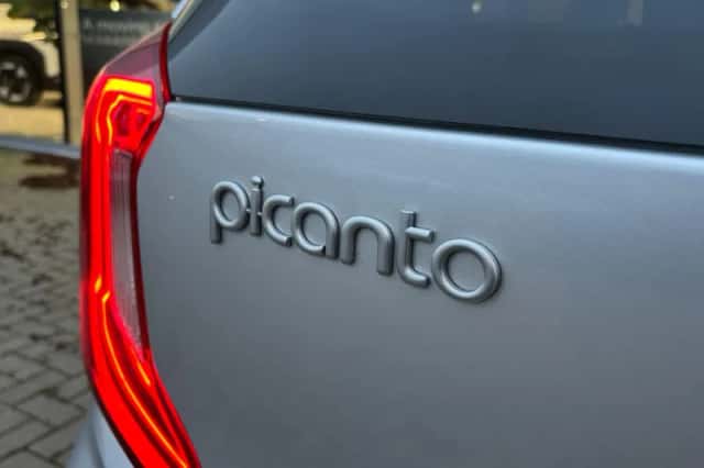 Kia Picanto (2024) thumbnail 9