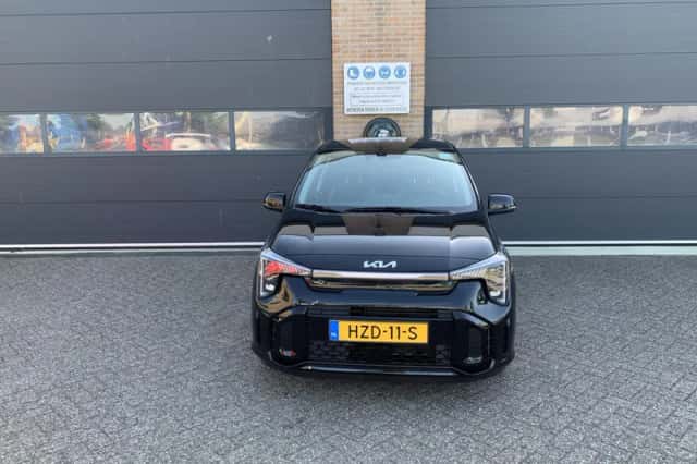 Kia Picanto (2025) thumbnail 5
