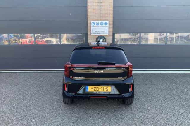 Kia Picanto (2025) thumbnail 6