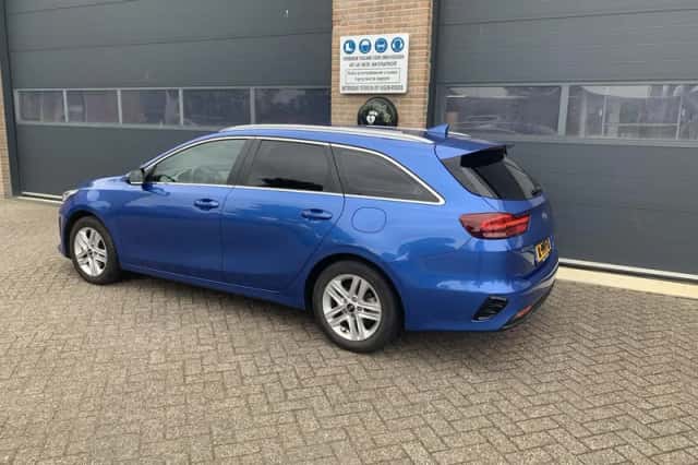 Kia Ceed Sportswagon (2021) thumbnail 4