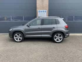 Volkswagen Tiguan (2016) thumbnail 2