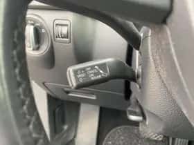 Volkswagen Tiguan (2016) thumbnail 12