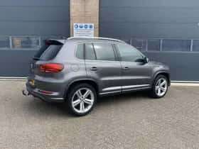 Volkswagen Tiguan (2016) thumbnail 24